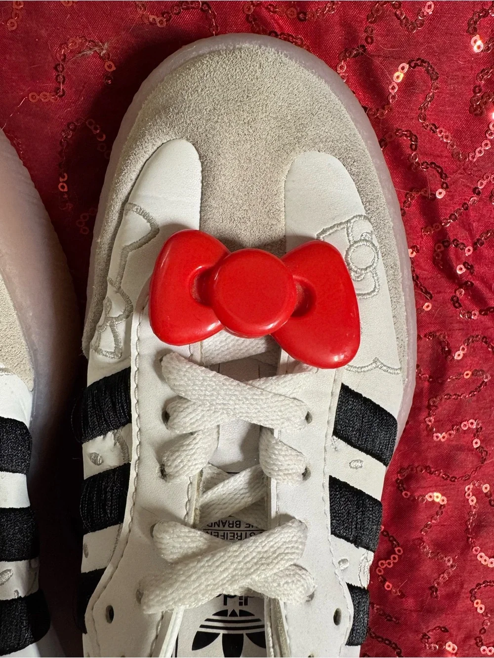 EUC ADIDAS SAMBAE X HELLO KITTY collab platform shoes. All 3 charms included.